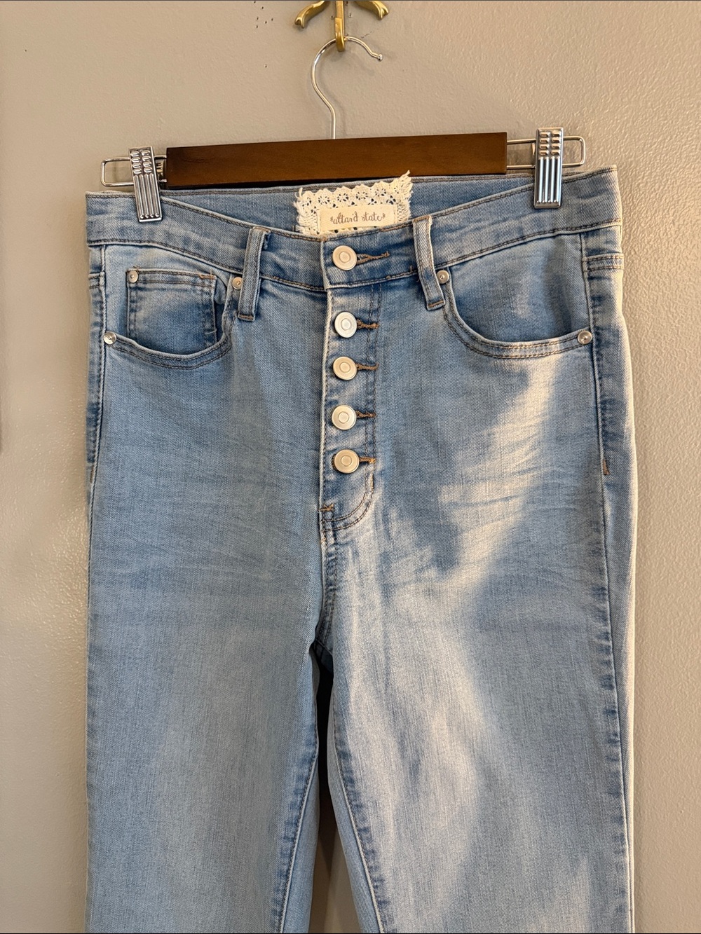 Altar'd State High Rise Button Fly Flare Jeans Light Wash Size 28 - Picture 3 of 9